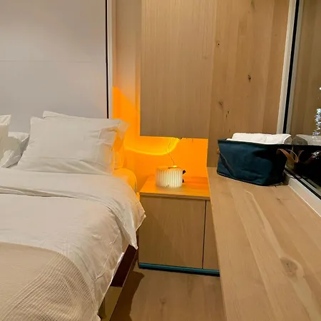 Tekne The Houseboat Family - De Jordaan Brand New Houseboat!