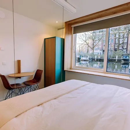 The Houseboat Family - De Jordaan Brand New Houseboat! بوتيل