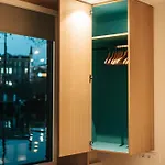 The Houseboat Family - De Jordaan Brand New Houseboat! *