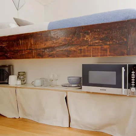 The Houseboat Family - De Jordaan Botel *