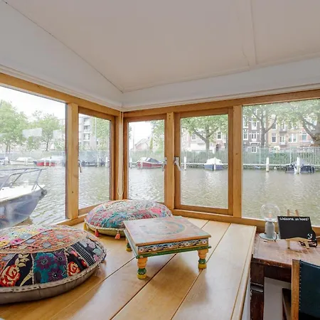 Botel The Houseboat Family - De Jordaan