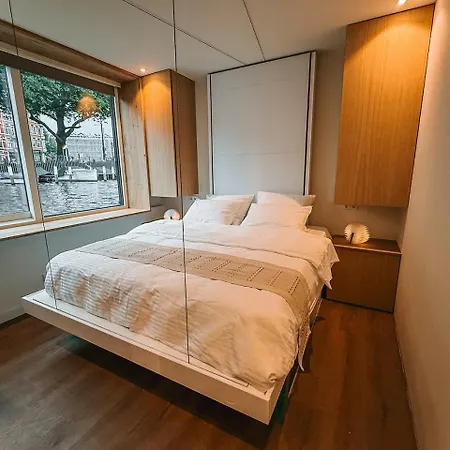 The Houseboat Family - De Jordaan Brand New Houseboat! Amsterdam