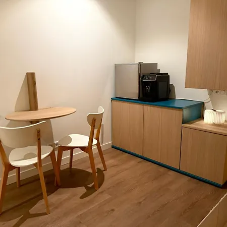 The Houseboat Family - De Jordaan Brand New Houseboat! Botel Amsterdam