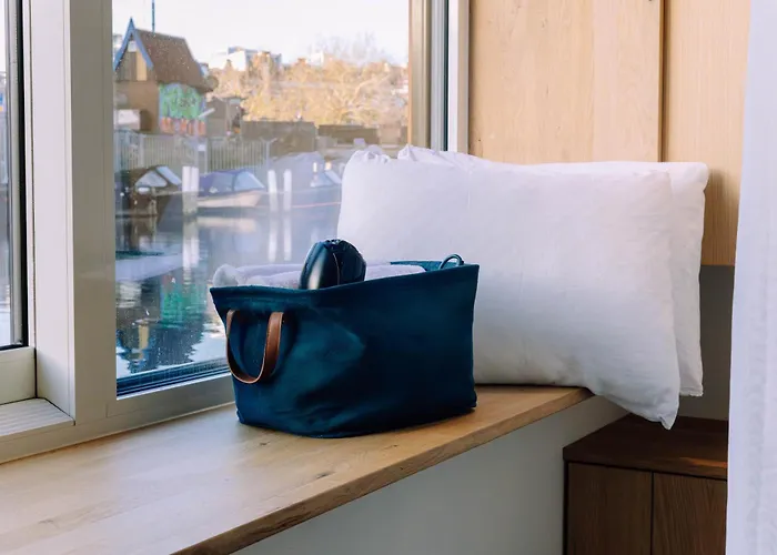 The Houseboat Family - De Jordaan Brand New Houseboat! Hotel en barco Ámsterdam