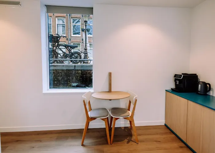 The Houseboat Family - De Jordaan Brand New Houseboat! Hotel en barco