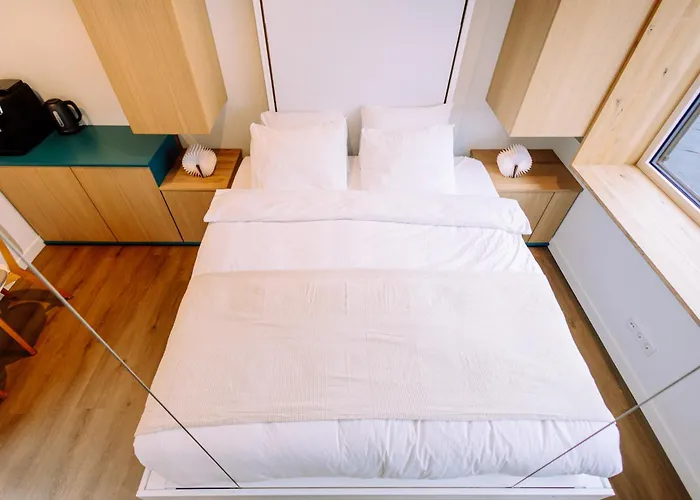 Hotel en barco The Houseboat Family - De Jordaan Brand New Houseboat!