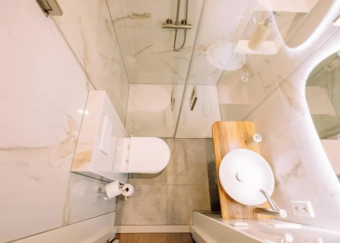 The Houseboat Family - De Jordaan Brand New Houseboat!