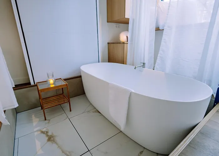 The Houseboat Family - De Jordaan Brand New Houseboat! Hotel en barco