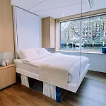 The Houseboat Family - De Jordaan Brand New Houseboat! 船屋 *